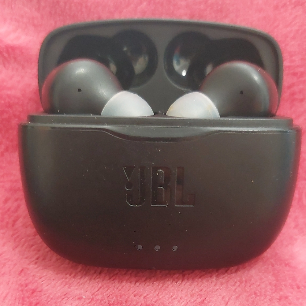 JBL Tune 215TWS Black Wireless Earbuds